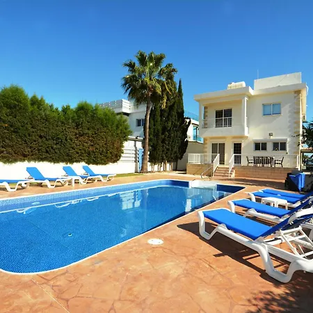 Villa Chloe *